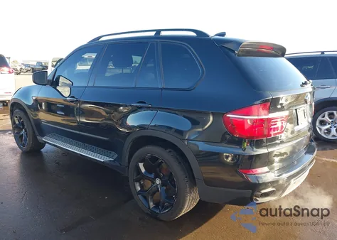 2011 BMW X5 xDrive50I z USA, uszkodzony, nr VIN 5UXZV8C50BL419268